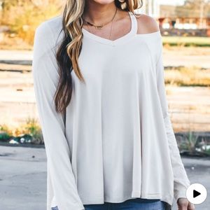 Off the shoulder top NWT